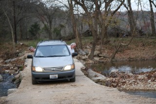 Certifying the width of the bridge for horse trailers